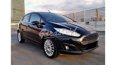 2015 Ford Fiesta S - Mobil Pilihan 2015 Ford Fiesta S - Mobil Pilihan