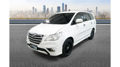 2015 Toyota Kijang Innova V 2015 Toyota Kijang Innova V