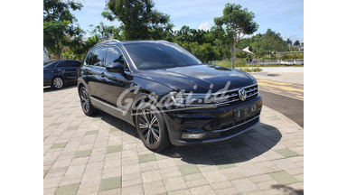 2017 Volkswagen Tiguan TSI 2017 Volkswagen Tiguan TSI