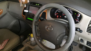 2010 Toyota Kijang Innova 2.0 V - Barang Bagus Siap Pakai (s-7) 2010 Toyota Kijang Innova 2.0 V - Barang Bagus Siap Pakai (s-7)