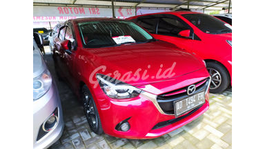 2015 Mazda 2 R 2015 Mazda 2 R