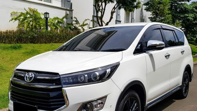2017 Toyota Kijang Innova Venturer AT - Mobil Pilihan (s-0) 2017 Toyota Kijang Innova Venturer AT - Mobil Pilihan (s-0)