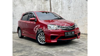 2015 Toyota Etios Valco TOM's 2015 Toyota Etios Valco TOM's