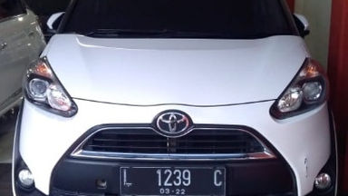 2017 Toyota Sienta V CVT - Istimewa (s-3) 2017 Toyota Sienta V CVT - Istimewa (s-3)