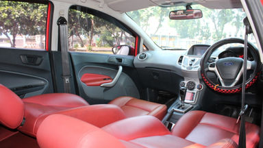 2013 Ford Fiesta Trend - Harga TERJANGKAU (s-6) 2013 Ford Fiesta Trend - Harga TERJANGKAU (s-6)