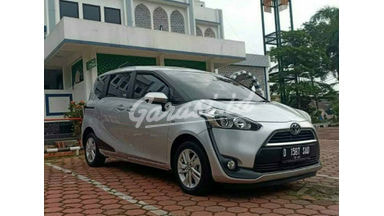 2016 Toyota Sienta G 2016 Toyota Sienta G