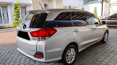 2015 Honda Mobilio E - Mobil Pilihan (s-2) 2015 Honda Mobilio E - Mobil Pilihan (s-2)