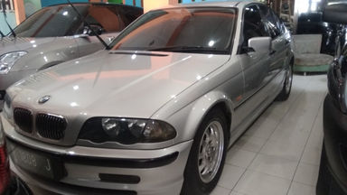 2001 BMW 3 Series 318i - Barang Mulus (s-0) 2001 BMW 3 Series 318i - Barang Mulus (s-0)