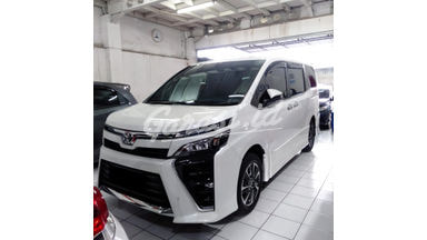 2018 Toyota Voxy AT - Mobil Pilihan 2018 Toyota Voxy AT - Mobil Pilihan