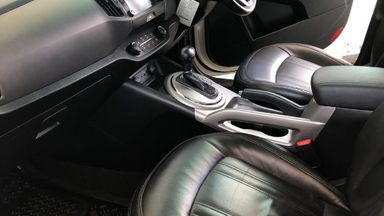 2014 KIA Sportage III EX - Siap Pakai (s-2) 2014 KIA Sportage III EX - Siap Pakai (s-2)