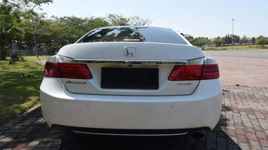 2013 Honda Accord Vtil - Dijual Cepat Full Orisinal Seperti Baru (s-2) 2013 Honda Accord Vtil - Dijual Cepat Full Orisinal Seperti Baru (s-2)