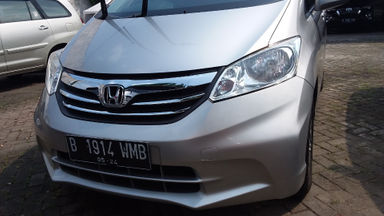 2012 Honda Freed E - Good Condition, siap pakai Mulus Terawat (s-0) 2012 Honda Freed E - Good Condition, siap pakai Mulus Terawat (s-0)