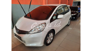 2013 Honda Jazz S 2013 Honda Jazz S
