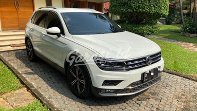 2017 Volkswagen Tiguan Tsi - Jarang Pakai 2017 Volkswagen Tiguan Tsi - Jarang Pakai