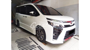 2018 Toyota Voxy 2.0 - Mobil Pilihan 2018 Toyota Voxy 2.0 - Mobil Pilihan