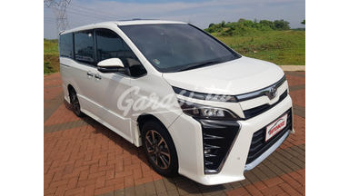 2017 Toyota Voxy 2.0 - Full Orisinal Seperti Baru 2017 Toyota Voxy 2.0 - Full Orisinal Seperti Baru