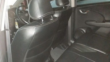 2013 Honda Jazz S - Terawat Siap Pakai (s-5) 2013 Honda Jazz S - Terawat Siap Pakai (s-5)
