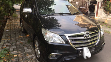 2010 Toyota Kijang Innova 2.0 V - Barang Bagus Siap Pakai (s-4) 2010 Toyota Kijang Innova 2.0 V - Barang Bagus Siap Pakai (s-4)