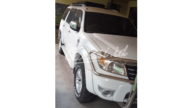 2010 Ford Everest XLT - Barang Istimewa Low Km 2010 Ford Everest XLT - Barang Istimewa Low Km