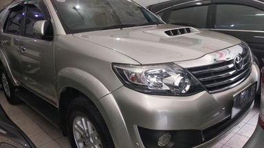2013 Toyota Fortuner G - mulus terawat, kondisi OK, Tangguh (s-2) 2013 Toyota Fortuner G - mulus terawat, kondisi OK, Tangguh (s-2)