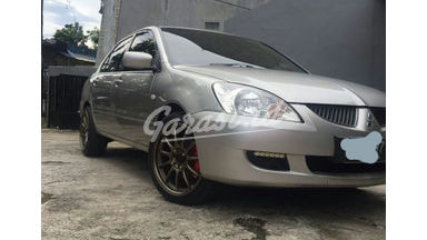 2004 Mitsubishi Lancer mt - Full Orisinal 2004 Mitsubishi Lancer mt - Full Orisinal