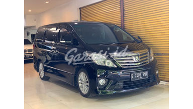 2013 Toyota Alphard SC Premium Sound - Bekas Berkualitas 2013 Toyota Alphard SC Premium Sound - Bekas Berkualitas