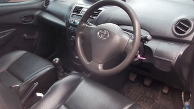 2012 Toyota Limo E - Kondisi prima, siap pakai (s-2) 2012 Toyota Limo E - Kondisi prima, siap pakai (s-2)