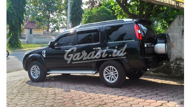 2010 Ford Everest XLT - Atas nama Pribadi Siap Pakai 2010 Ford Everest XLT - Atas nama Pribadi Siap Pakai