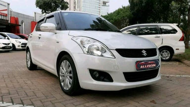 2015 Suzuki Swift GX - istimewa (s-0) 2015 Suzuki Swift GX - istimewa (s-0)