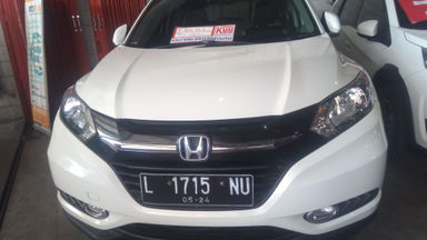 2015 Honda HR-V 1.5 S - Kondisi Mulus Tinggal Pakai (s-3) 2015 Honda HR-V 1.5 S - Kondisi Mulus Tinggal Pakai (s-3)