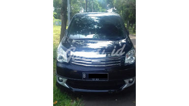 2013 Toyota Nav1 V - Istimewa 2013 Toyota Nav1 V - Istimewa