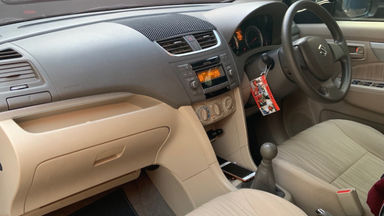 2017 Suzuki Ertiga GL - Terawat Pajak Panjang Mesin Halus (s-5) 2017 Suzuki Ertiga GL - Terawat Pajak Panjang Mesin Halus (s-5)
