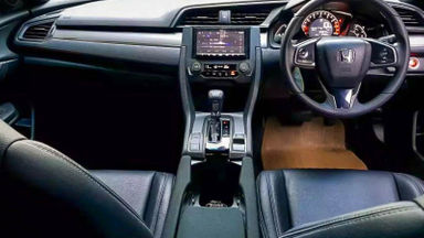 2018 Honda Civic 1.5 Turbo - Mobil Pilihan (s-4) 2018 Honda Civic 1.5 Turbo - Mobil Pilihan (s-4)