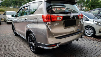 2018 Toyota Kijang Innova Venturer 2.0 - Mobil Pilihan (s-2) 2018 Toyota Kijang Innova Venturer 2.0 - Mobil Pilihan (s-2)