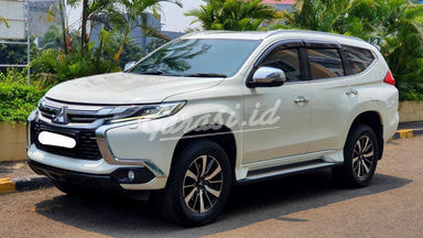2016 Mitsubishi Pajero Sport dakar 4x4 2016 Mitsubishi Pajero Sport dakar 4x4