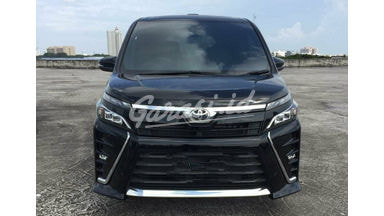 2019 Toyota Voxy 2.0 2019 Toyota Voxy 2.0