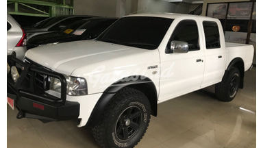 2005 Ford Ranger - Mobil pakaian pribadi 2005 Ford Ranger - Mobil pakaian pribadi