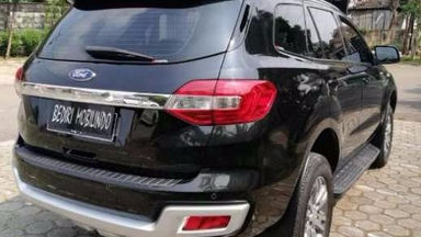 2015 Ford New Everest 2.5 L - SIAP PAKAI (s-2) 2015 Ford New Everest 2.5 L - SIAP PAKAI (s-2)