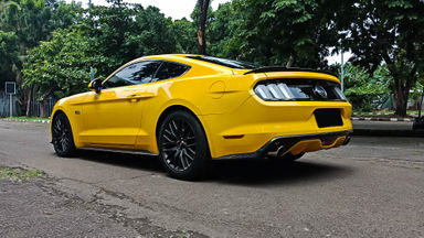 2016 Ford Mustang GT 5.0 - Mobil Pilihan (s-3) 2016 Ford Mustang GT 5.0 - Mobil Pilihan (s-3)