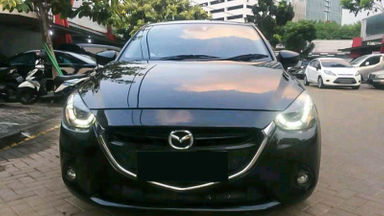 2015 Mazda 2 GT - Mobil Pilihan (s-1) 2015 Mazda 2 GT - Mobil Pilihan (s-1)