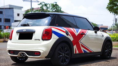 2014 MINI Cooper S Turbo - Mobil Pilihan (s-4) 2014 MINI Cooper S Turbo - Mobil Pilihan (s-4)