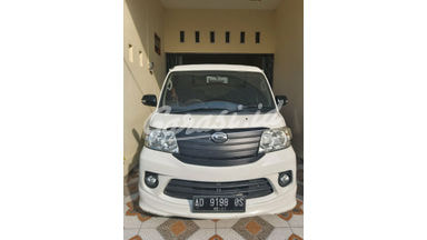 2016 Daihatsu Luxio x 2016 Daihatsu Luxio x
