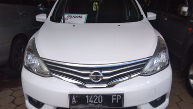 2015 Nissan Grand Livina 1.5 XV MT - Istimewa KM Antik (s-0) 2015 Nissan Grand Livina 1.5 XV MT - Istimewa KM Antik (s-0)