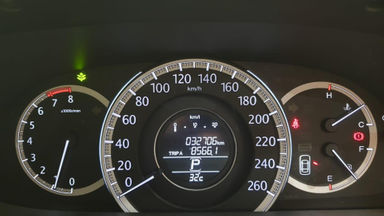 2013 Honda Accord VTIL Automatic - "KM 32rb" Record Service (s-7) 2013 Honda Accord VTIL Automatic - "KM 32rb" Record Service (s-7)