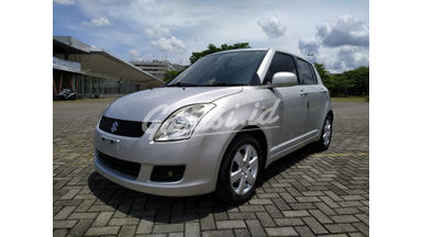 2010 Suzuki Swift ST 2010 Suzuki Swift ST
