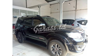 2015 Toyota Fortuner G Lux TRD - Mobil Pilihan 2015 Toyota Fortuner G Lux TRD - Mobil Pilihan