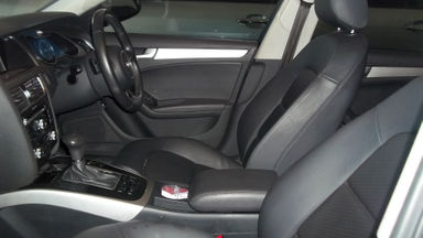 2013 Audi A4 1.8T - Sedan Mewah, Terawat Luar Dalam, Siap Pakai (s-2) 2013 Audi A4 1.8T - Sedan Mewah, Terawat Luar Dalam, Siap Pakai (s-2)