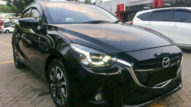 2015 Mazda 2 GT - Mobil Pilihan (s-2) 2015 Mazda 2 GT - Mobil Pilihan (s-2)