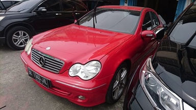 2006 Mercedes Benz C-Class C 240 - Nyaman Terawat 2006 Mercedes Benz C-Class C 240 - Nyaman Terawat