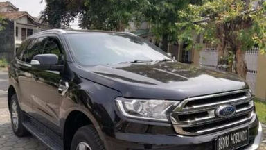 2015 Ford New Everest 2.5 L LIMITED - SIAP PAKAI (s-6) 2015 Ford New Everest 2.5 L LIMITED - SIAP PAKAI (s-6)